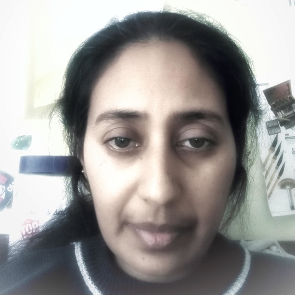 Narvada - Prof de français - Creil