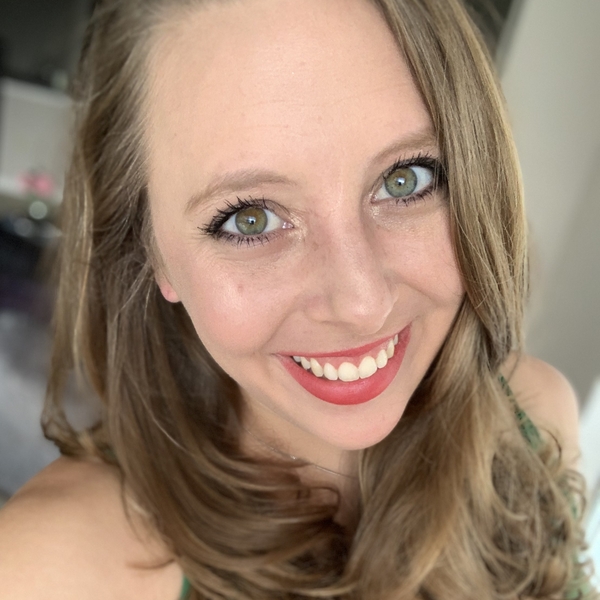 Nora - English tutor - Dearing