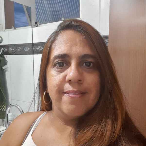Alessandra - Professor de português - 
