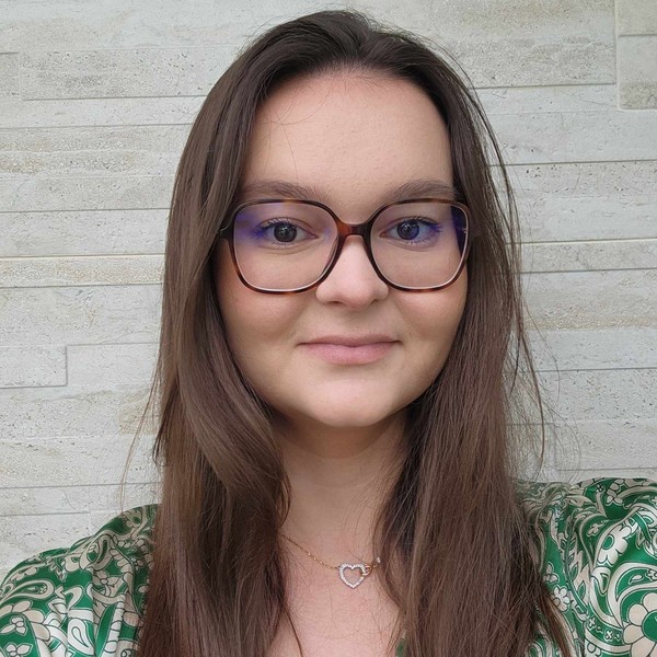 Julie - Prof d'aide aux devoirs - Amiens