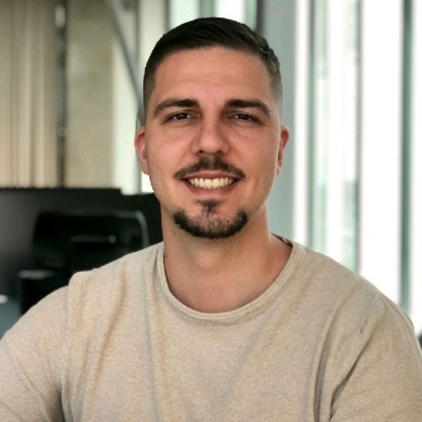 Nemanja - programmeringlärare - Göteborg