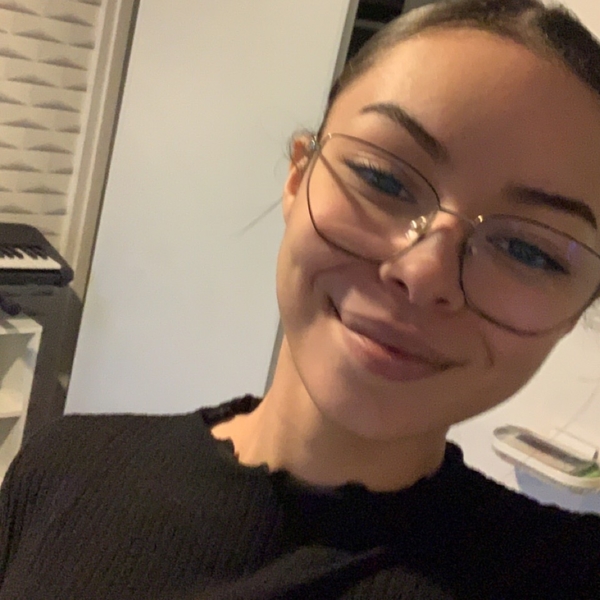 Sara - Prof de français - Lille