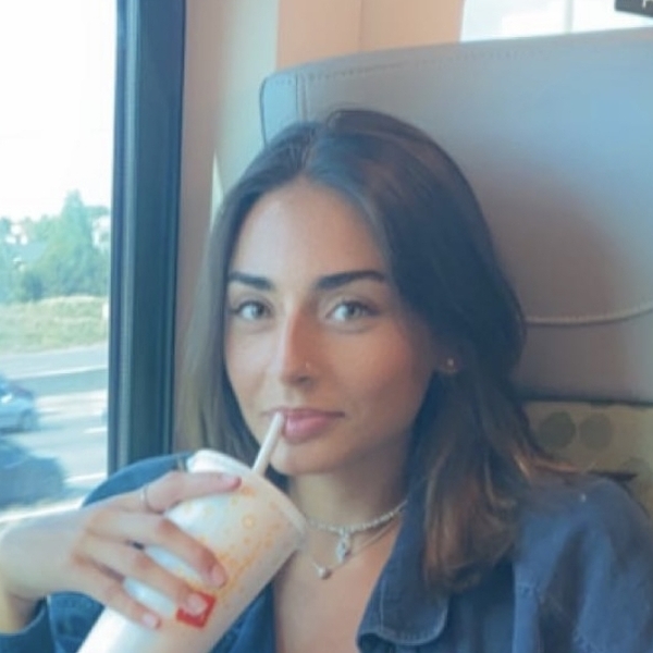 Zarah - English tutor - Courtice