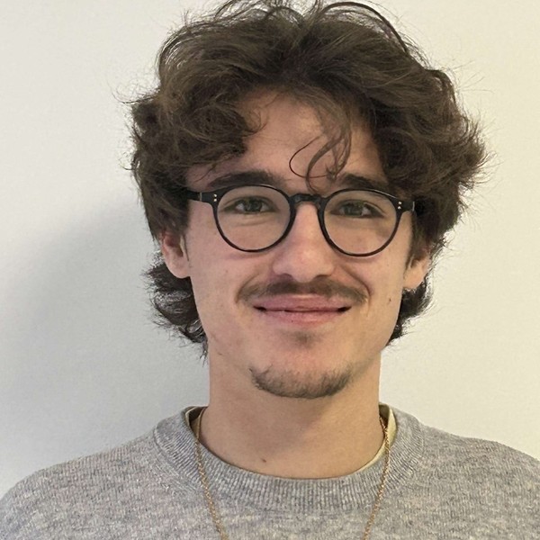 Esteban - Prof de SVT - Rosult