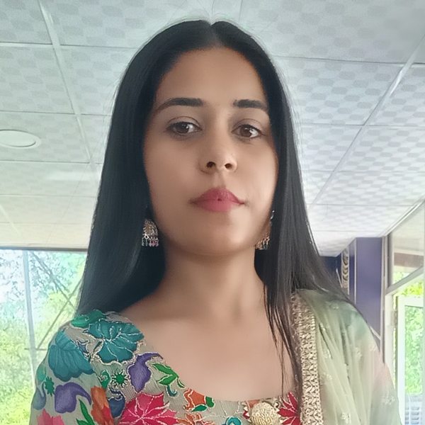 Nitika - Biology tutor - Dehra Gopipur