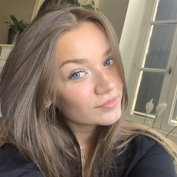 Léa - Prof d'aide aux devoirs - Cognac