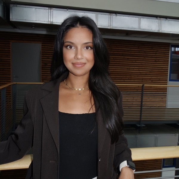 Divya - Lehrkraft für Mathematik - Frankfurt am Main