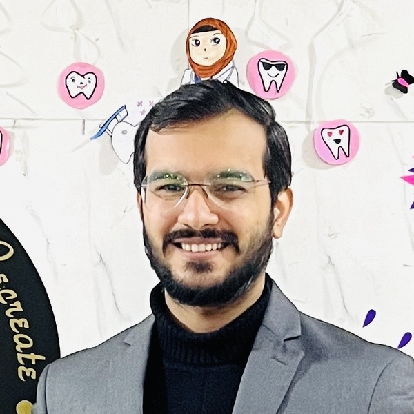 Dr Nikhil Dayama Lucknow, Completed MDS in Prosthodontics from