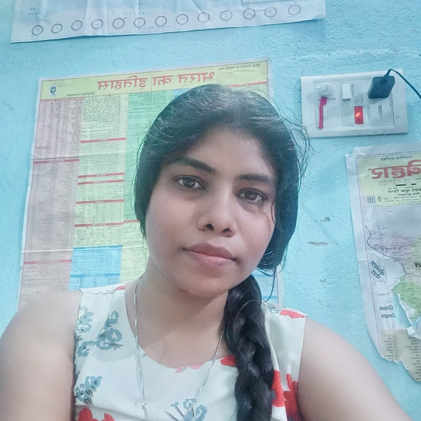 Neha - Physics tutor - Bodh Gaya