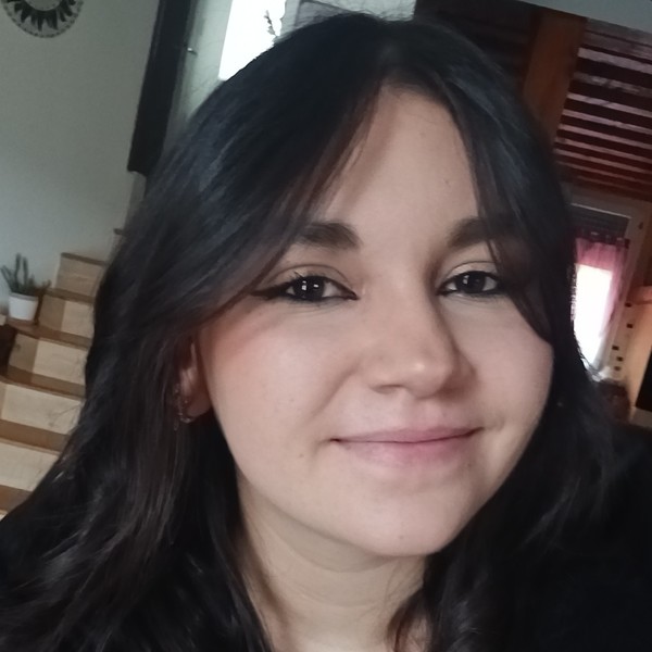 Roxana - Prof de français - Belmont-de-la-Loire