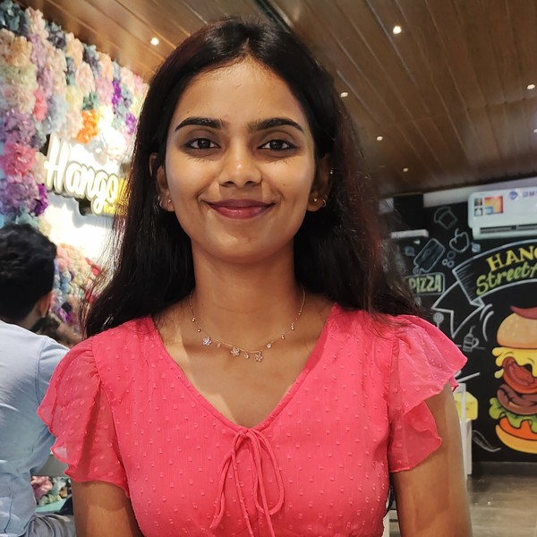 Nandana Vivek - Other languages tutor - Kothavadi