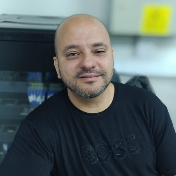 Leandro - Professor de informática - São Paulo