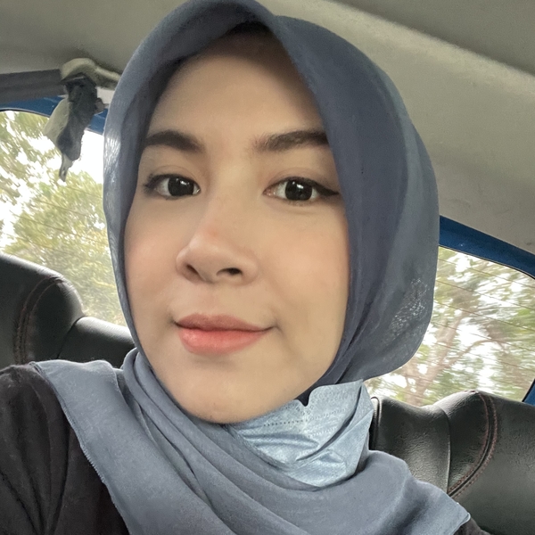 Nur Fazliana - English tutor - Jitra