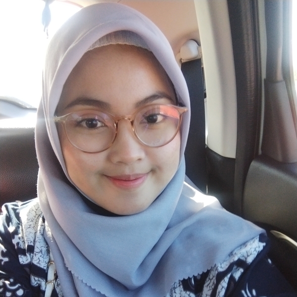 Fadiyah - Guru mengaji - Surakarta