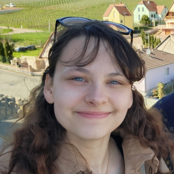 Emma - Prof de français - Arrondissement de Cambrai