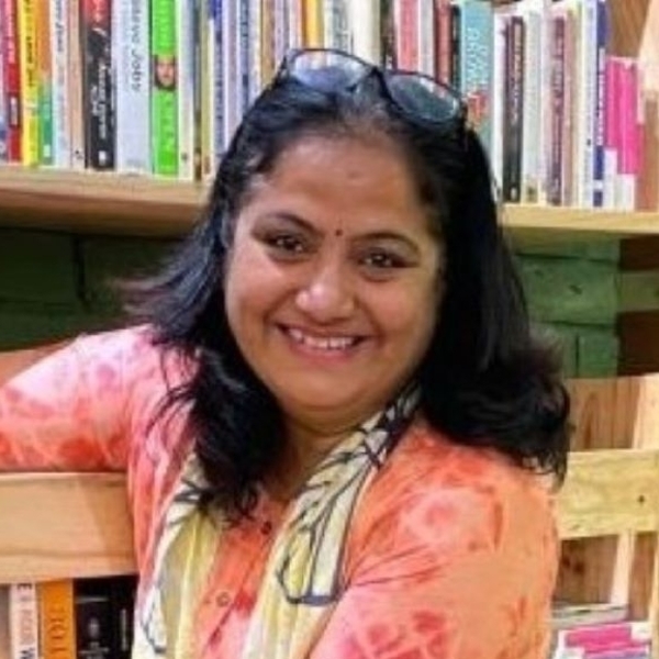 NAINA - English tutor - Gandhidham