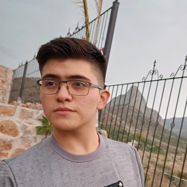 Yetel - Profesor de matemáticas - Querétaro