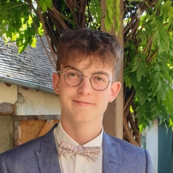 Hugo - Prof de maths - Montigny-le-Bretonneux