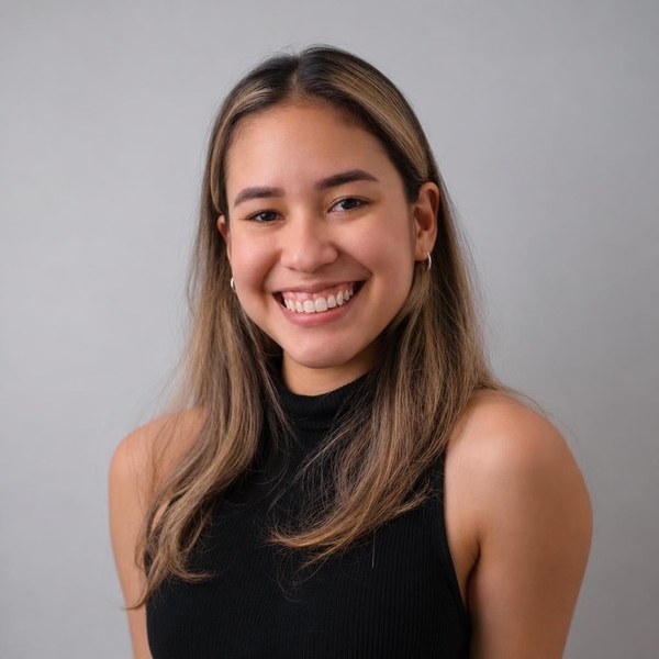 Luisa - Drawing tutor - Vancouver
