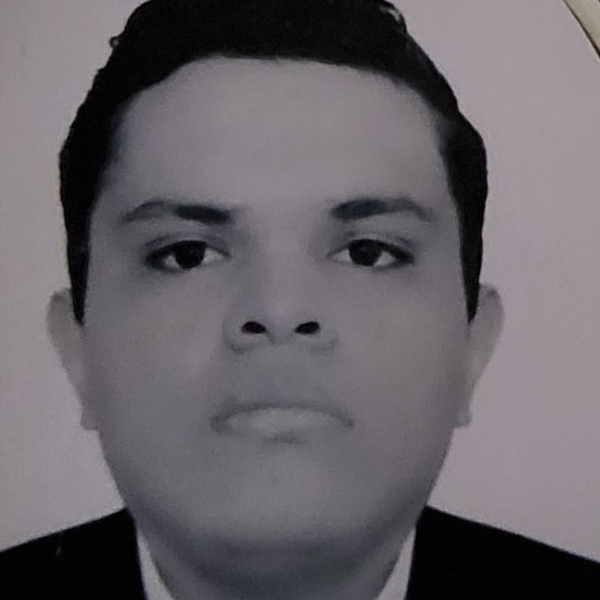 Marco  Antonio - Profesor de física - Morelia