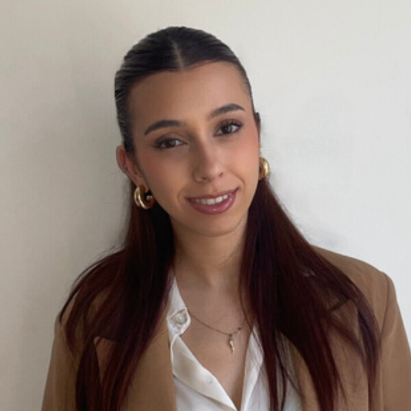 Marika - Insegnante di aiuto compiti - Milano
