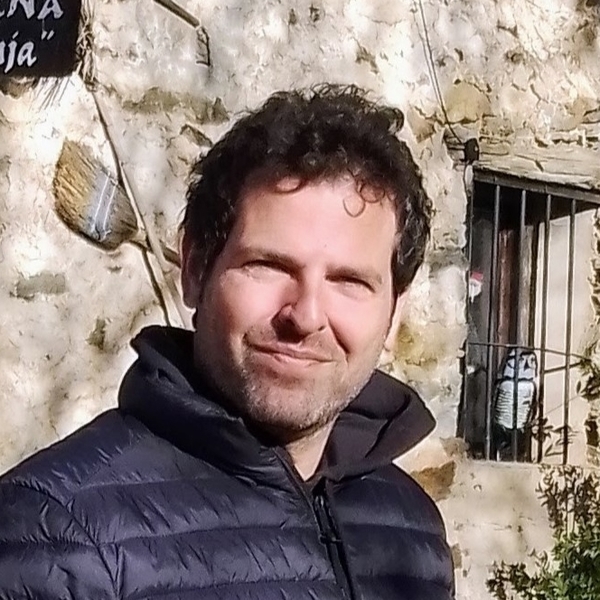 Julian - Prof d'espagnol - La Rochelle