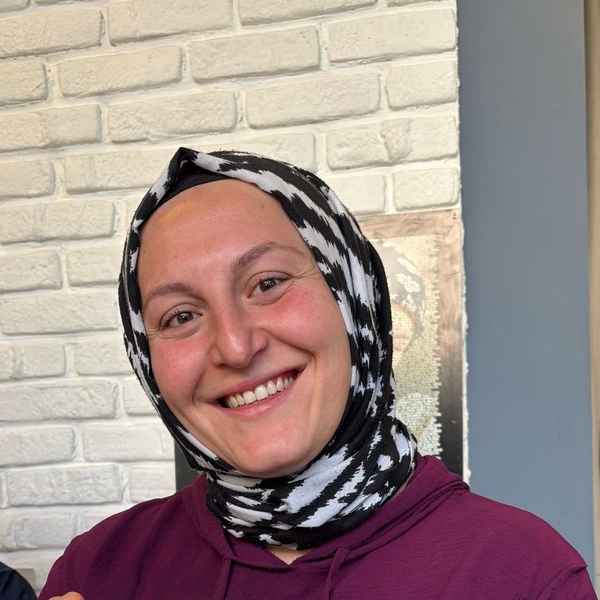 Canan - Matematik öğretmeni - 