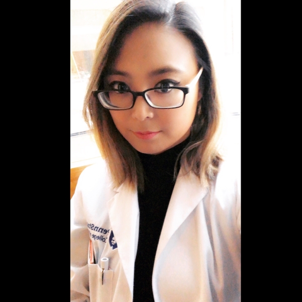 Sarah - Essay writing tutor - Corona