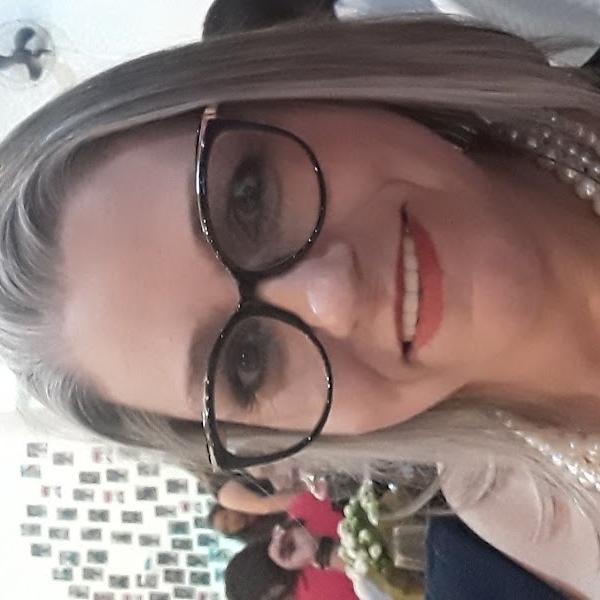 Rosi - Professor de português para estrangeiros - 