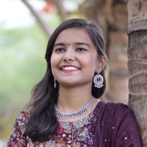 Tanushri - Chemistry tutor - Pimpri-Chinchwad