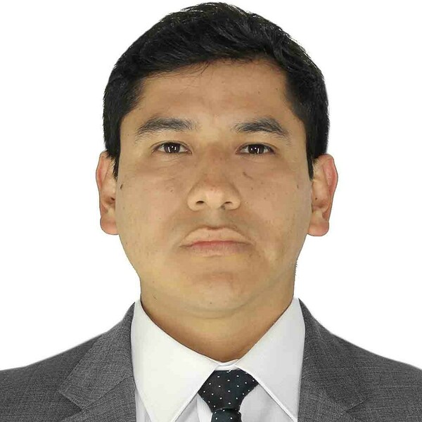 Mario Alexis - Profe de derecho constitucional - Cusco