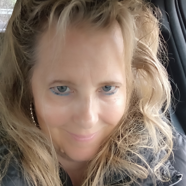 Laura - ESOL tutor - Lisle
