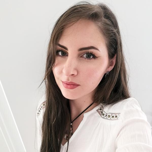 Aurore - Prof de couture - Brignoles