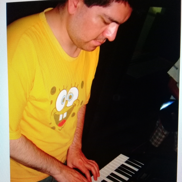 Lenny - Libertad,: Graduado de conservatorio enseña teclado sintetizador virtual logic x Reason Fl studio riff de guitarra electrica para samples.