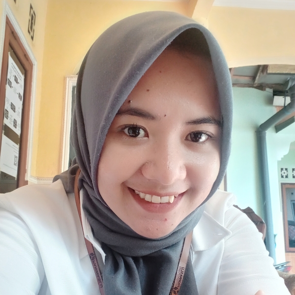 Amalia Fuji Lestari,SPd - Guru matematika - Mataram