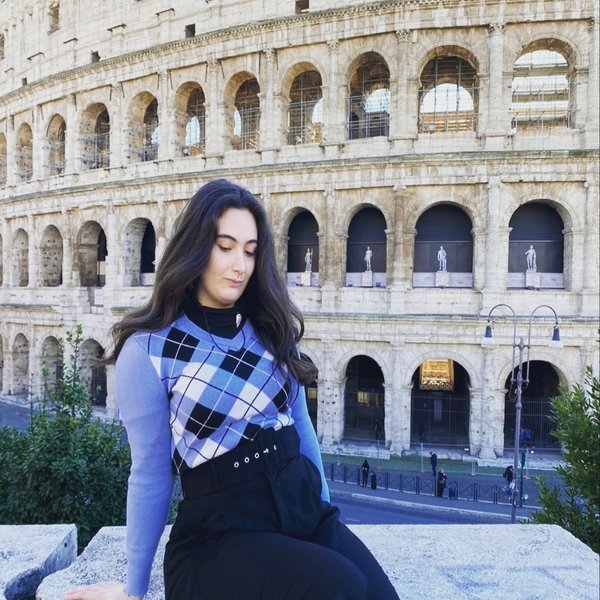Raffaella - Insegnante di latino - Roma