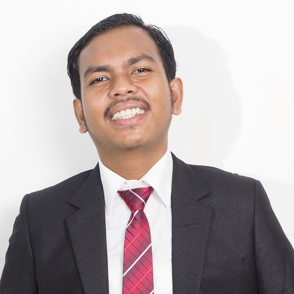 Andri - Guru desain grafis - Makassar