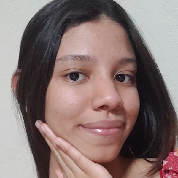 Luana - Professor de português - Juazeiro do Norte