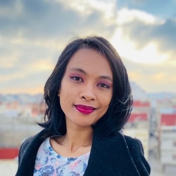 Rabesaiky - Prof de création de site web - Paris