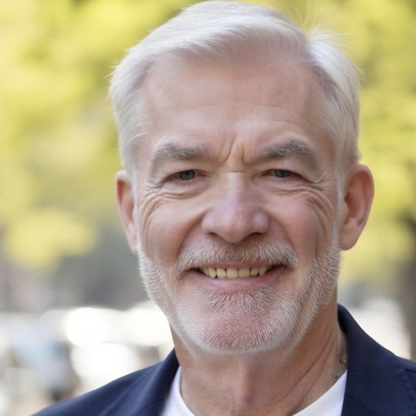 Leon - Economics tutor - Boise