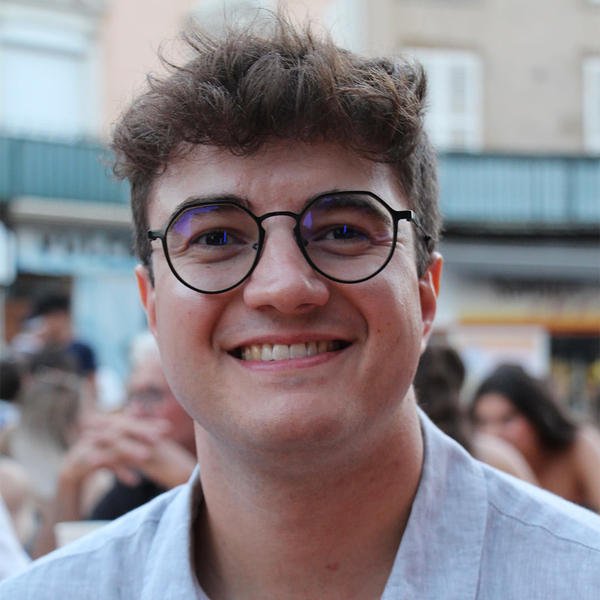 Charles - Prof de biologie - Clermont-Ferrand
