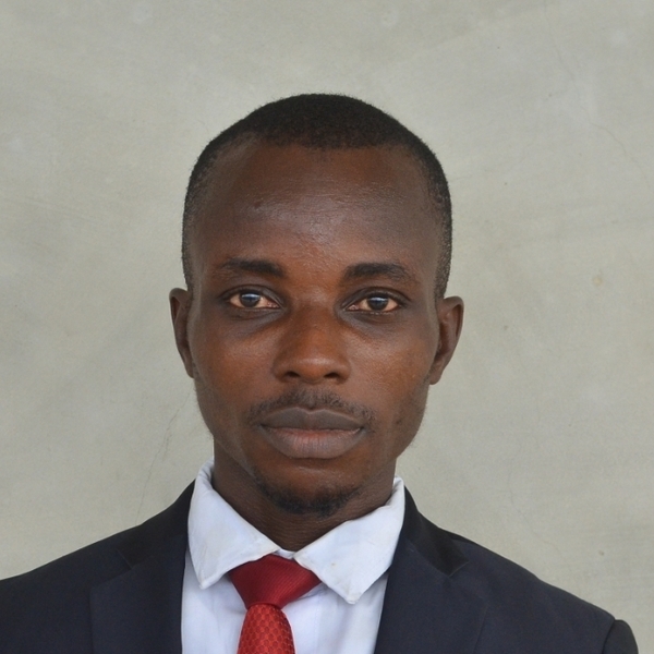 Olutola - Maths tutor - Warri