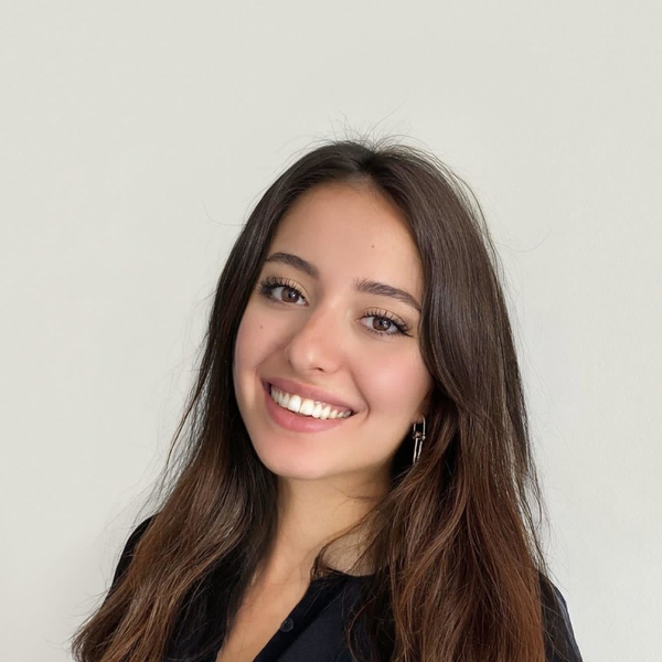 Elif - Prof d'anglais - Paris