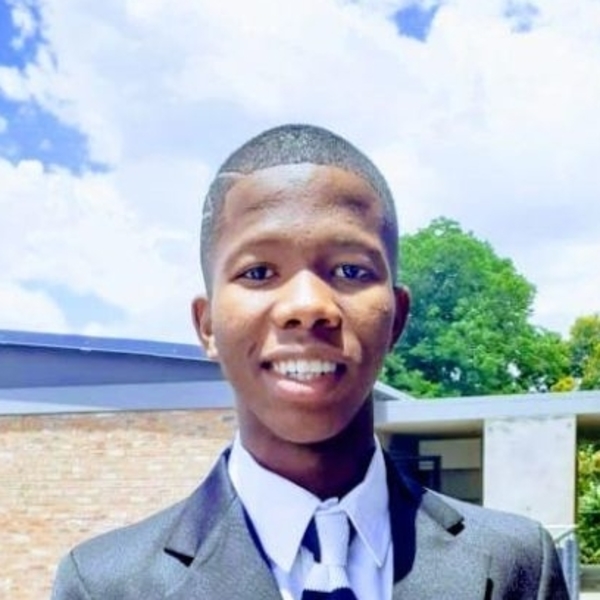 Mthobisi - Maths tutor - Gqeberha