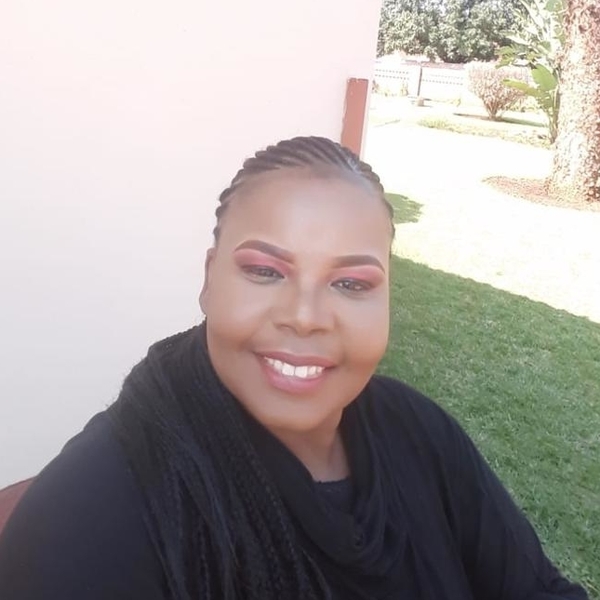 Mbalenhle - English tutor - Boksburg