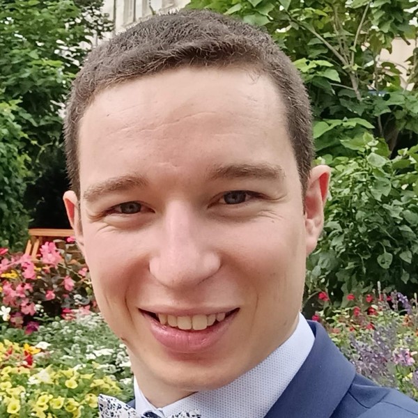 Lucas - Prof de physique - chimie - Le Puy-en-Velay