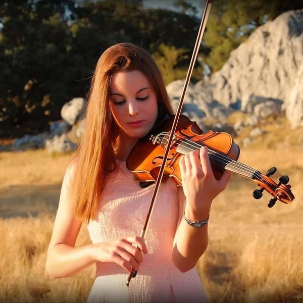 Macarena - Profe de violín - Lucena