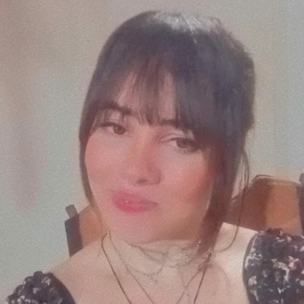 Fernanda - Professor de roteiro para televisão - Lagoa