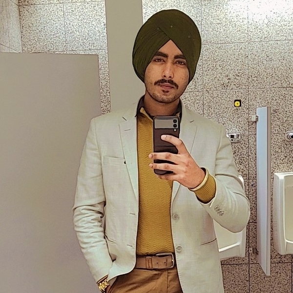 Mannveer Singh - Economics tutor - Brampton
