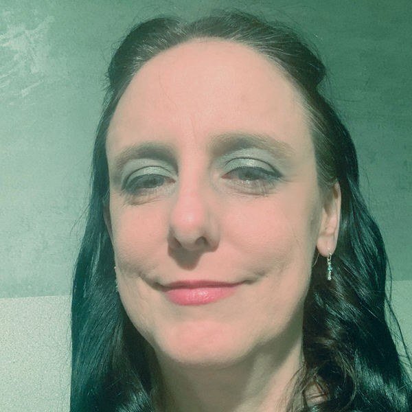 Audrey - Sewing machinery tutor - North Royalton